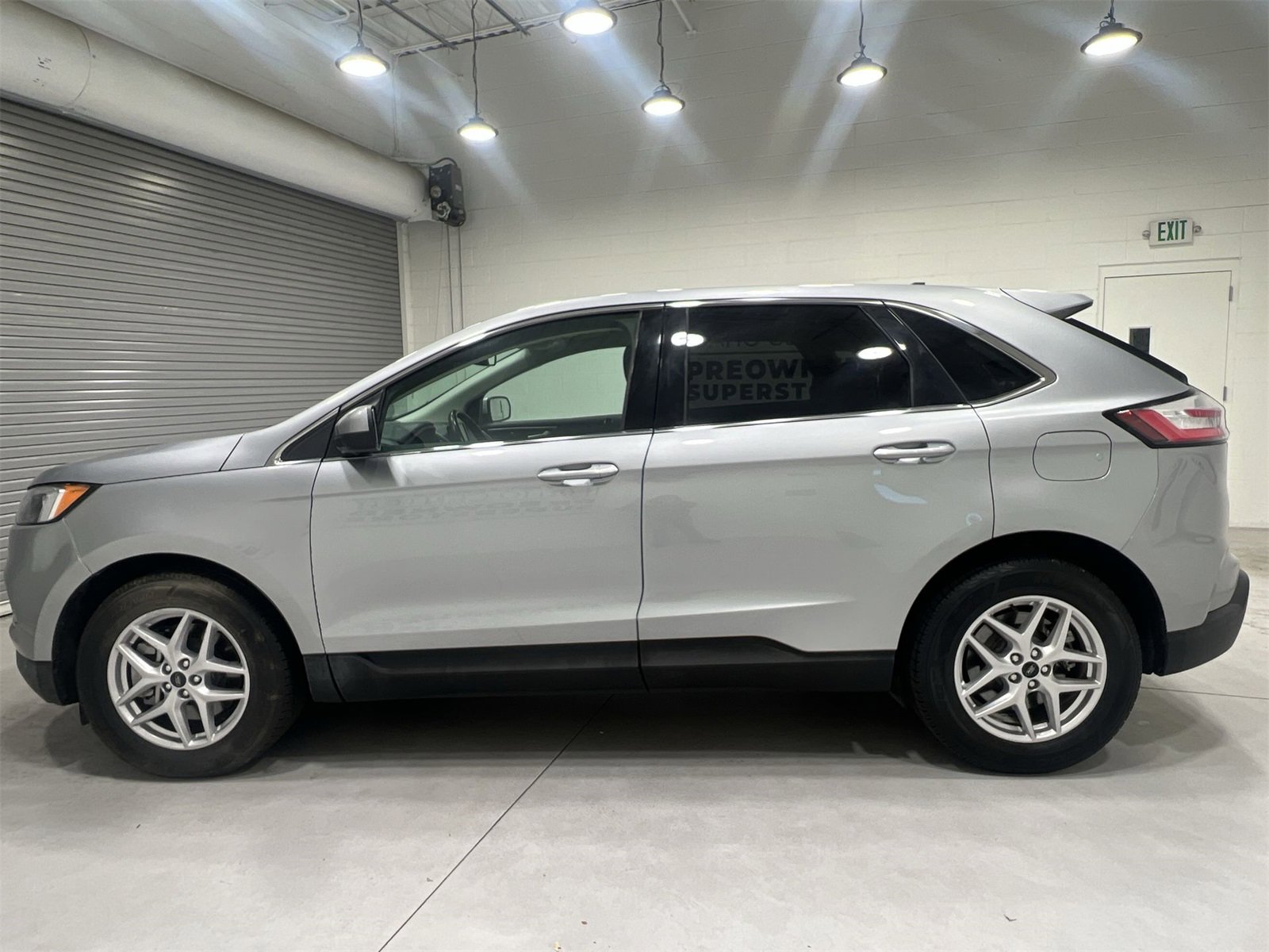 Used 2023 Ford Edge SEL image 5