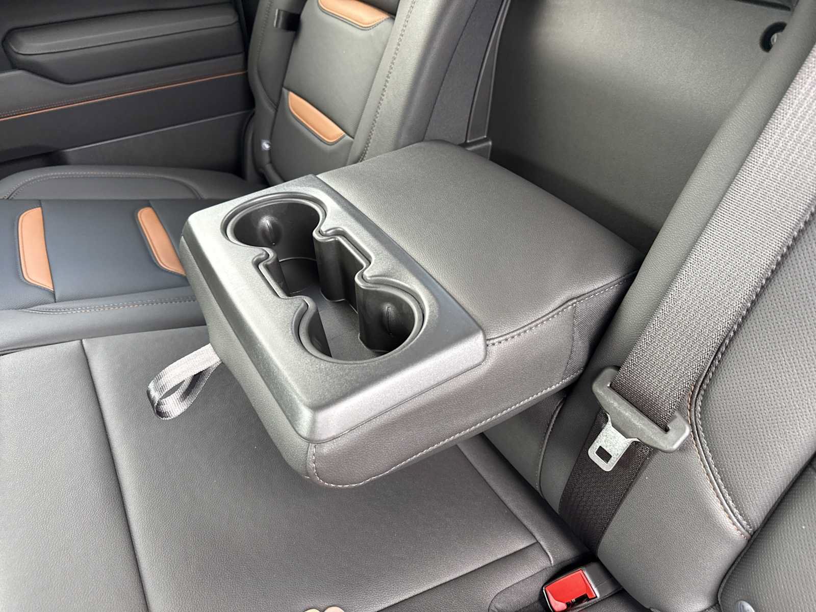 New 2026 GMC Sierra 1500 AT4 w/ AT4 Premium Package AWD/4WD image 23