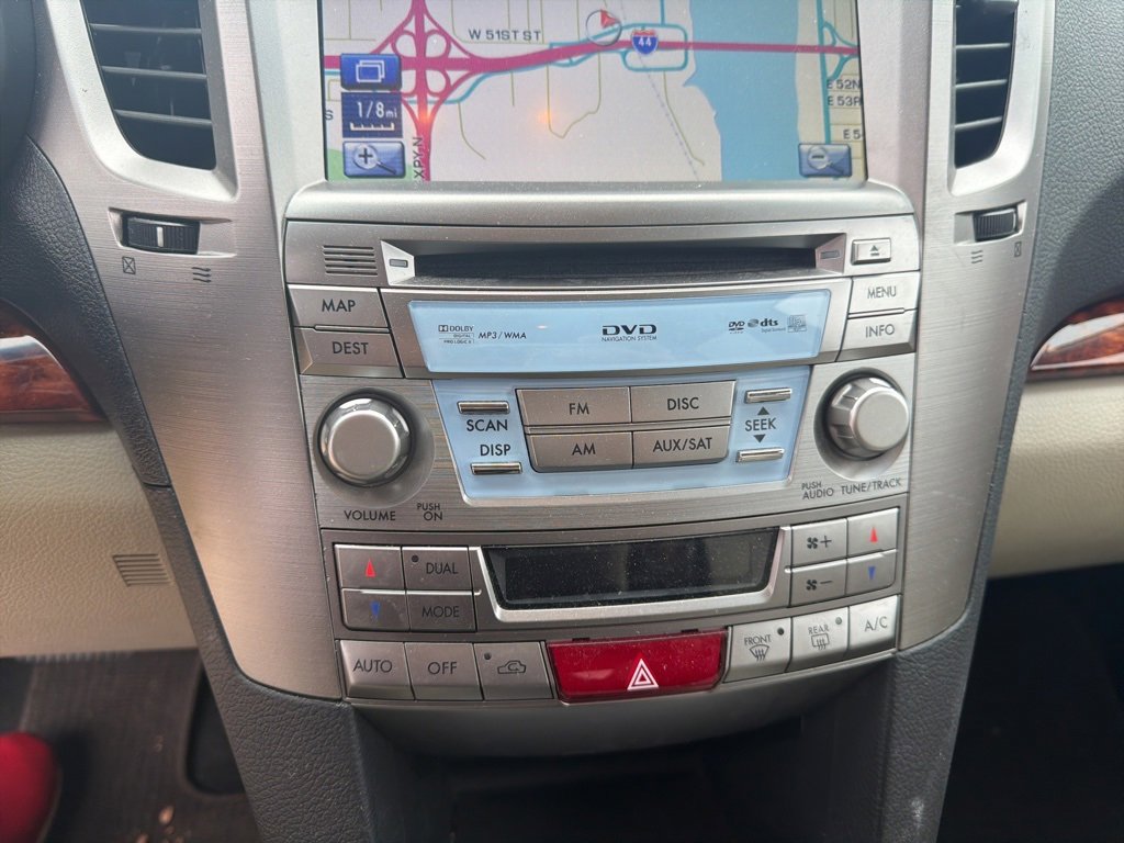 Used 2011 Subaru Outback 2.5i Limited image 17