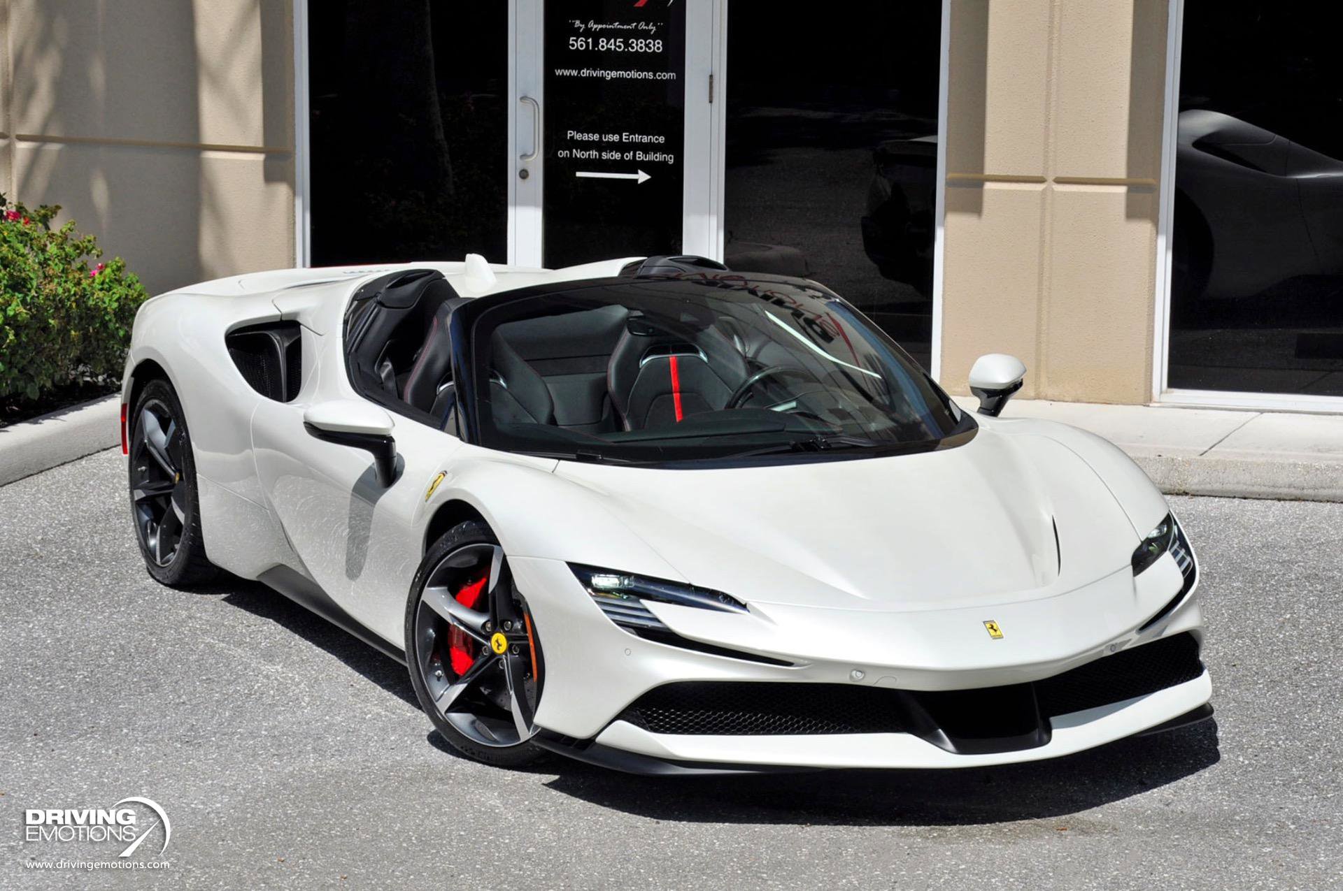 Used 2024 Ferrari SF90 Spider image 6