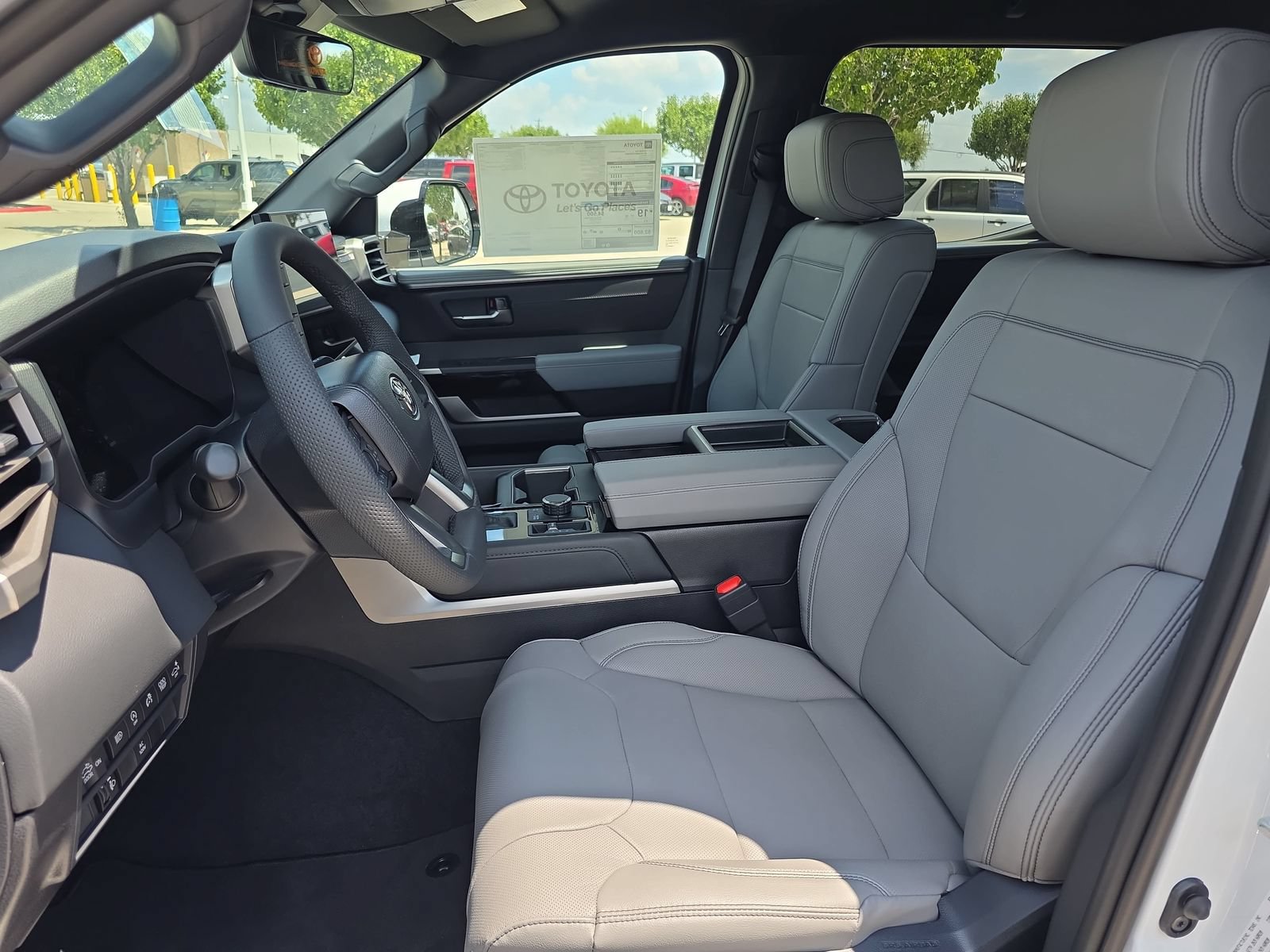 New 2026 Toyota Tundra Limited AWD/4WD image 11