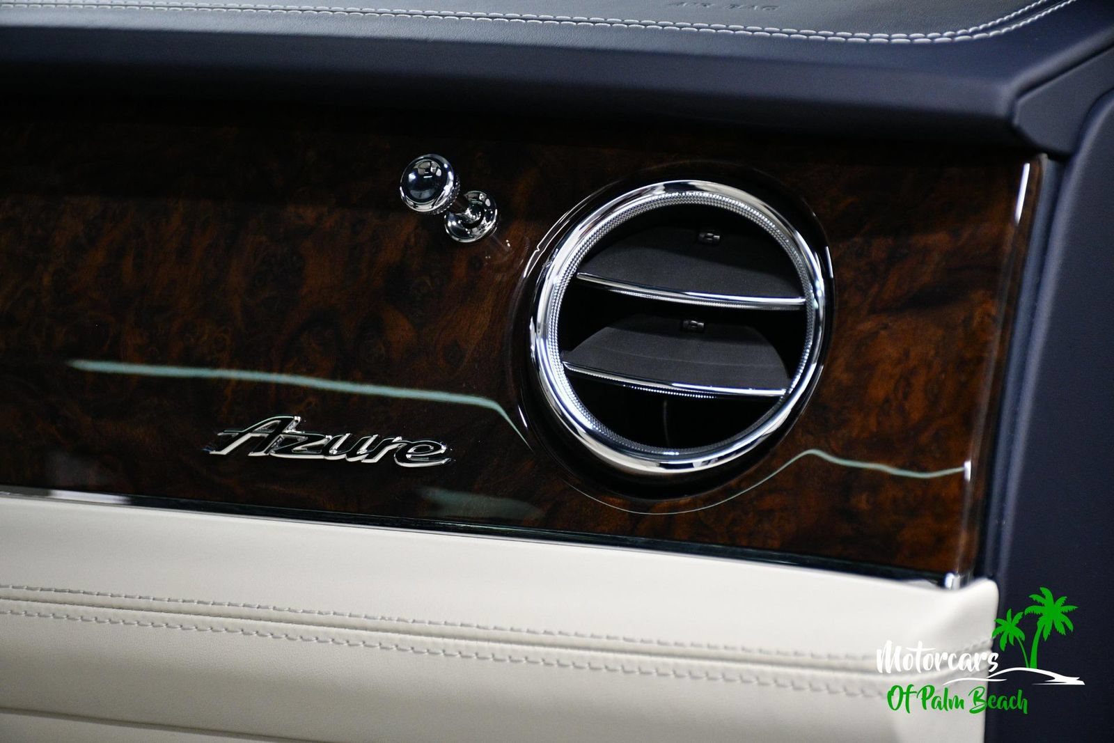 Used 2023 Bentley Bentayga AWD/4WD image 73