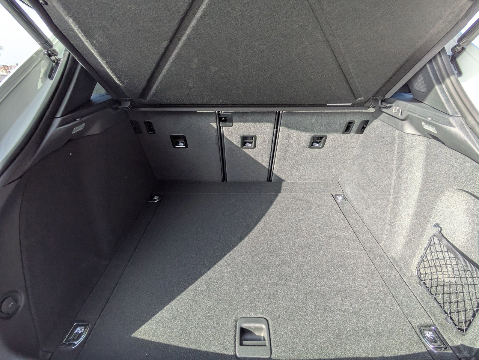 Used 2025 Porsche Macan S image 23