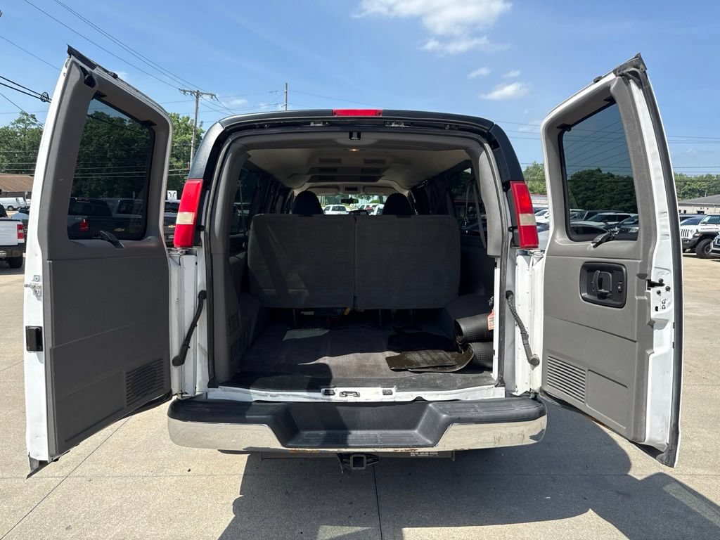 Used 2015 Chevrolet Express 3500 LT w/ LT Preferred Equipment Group RWD image 43