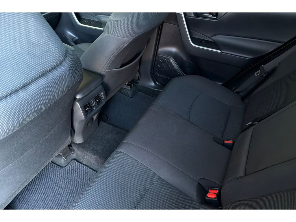 Certified 2023 Toyota RAV4 LE AWD/4WD image 13