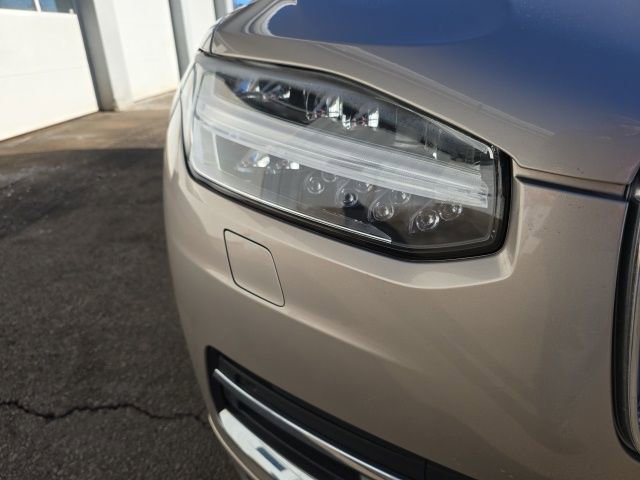 Certified 2025 Volvo XC90 B6 Ultra w/ Lounge Package image 14