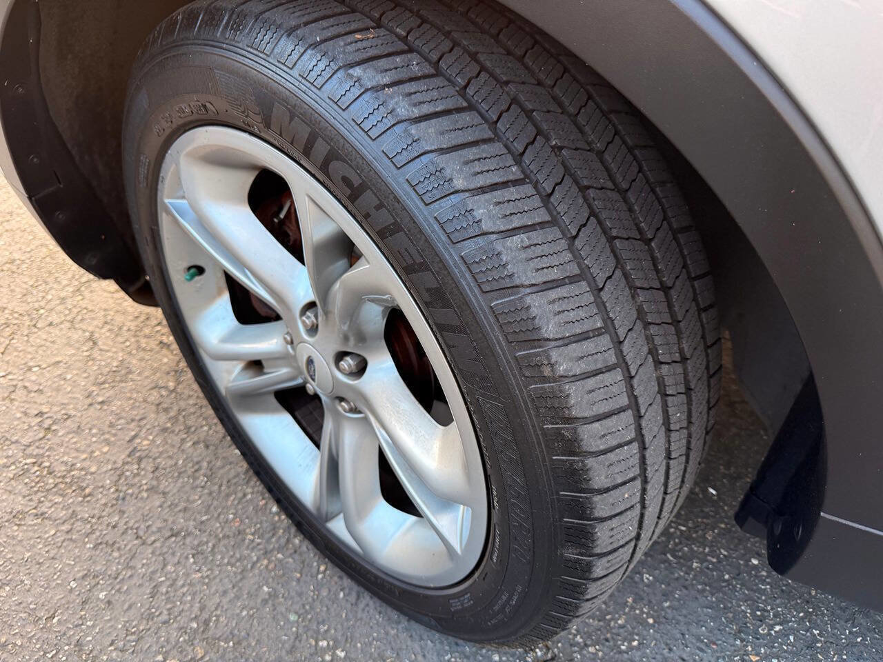 Used 2013 Ford Explorer Limited image 50