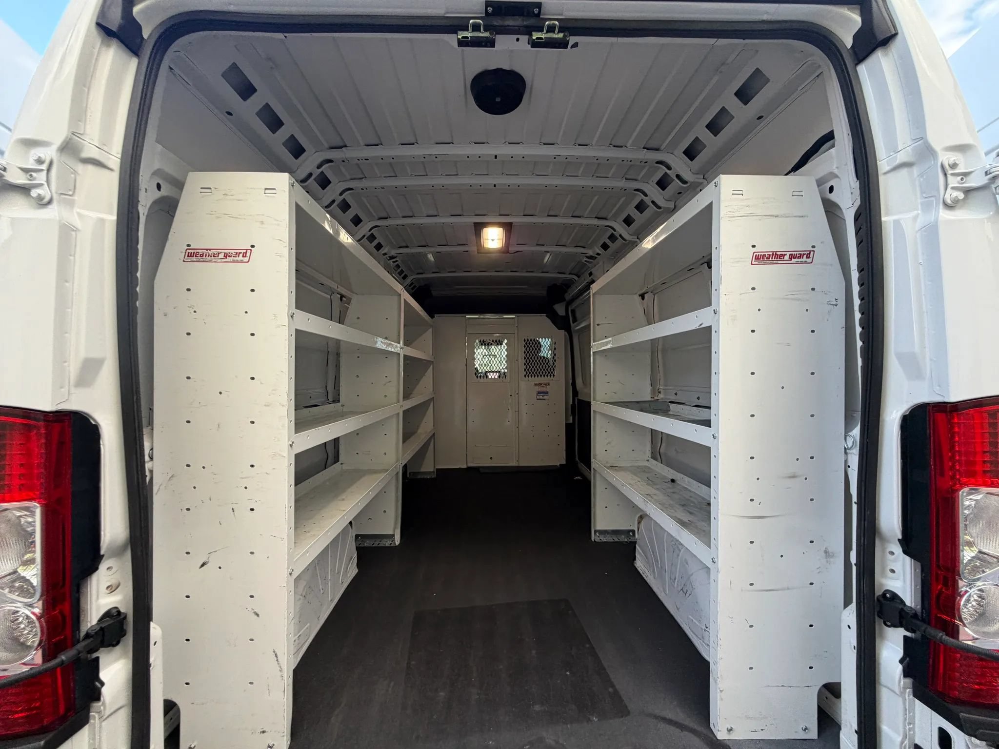 Used 2023 RAM ProMaster 2500 w/ Interior LED Lighting Group FWD image 5