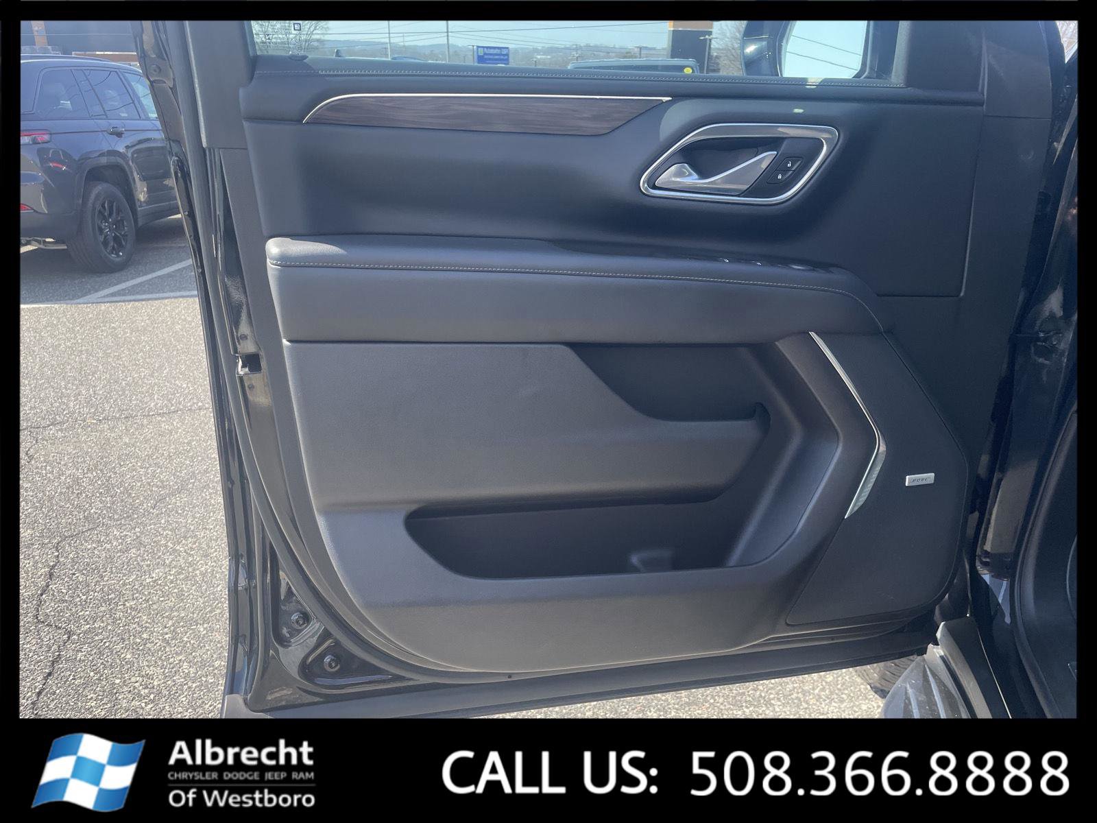 Used 2022 Chevrolet Tahoe LT w/ Luxury Package image 11