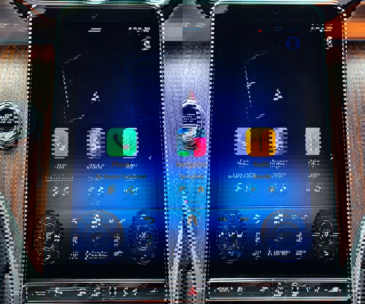 Used 2025 Mercedes-Benz GLC 300 4MATIC image 12