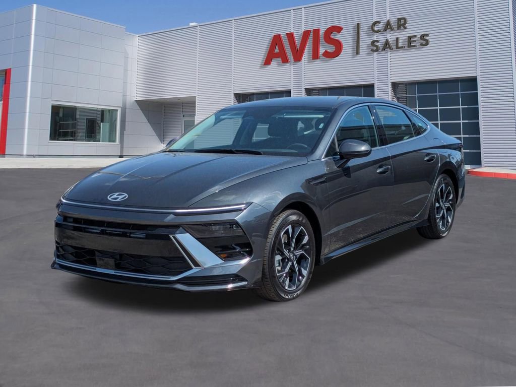 Used 2025 Hyundai Sonata SEL FWD image 1