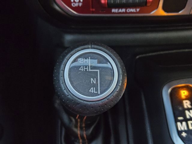 Certified 2022 Jeep Gladiator Mojave w/ Dual Top Group image 23