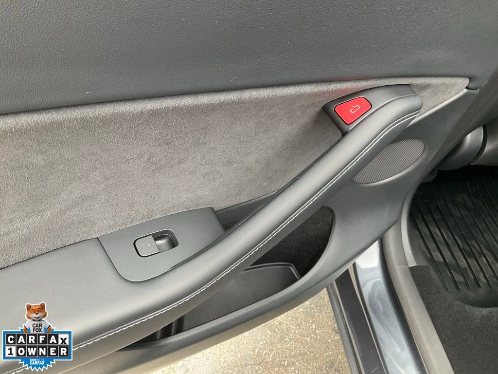 Used 2024 Tesla Model Y Long Range RWD image 50