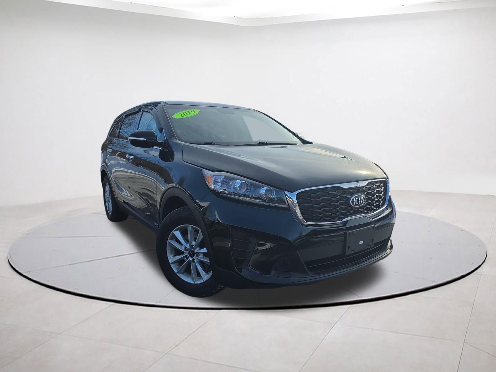 Used 2019 Kia Sorento LX image 1