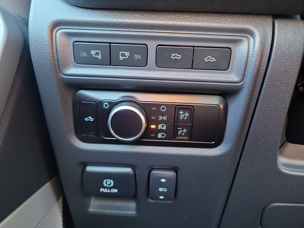Certified 2023 Ford F150 Lightning Lariat AWD/4WD image 27