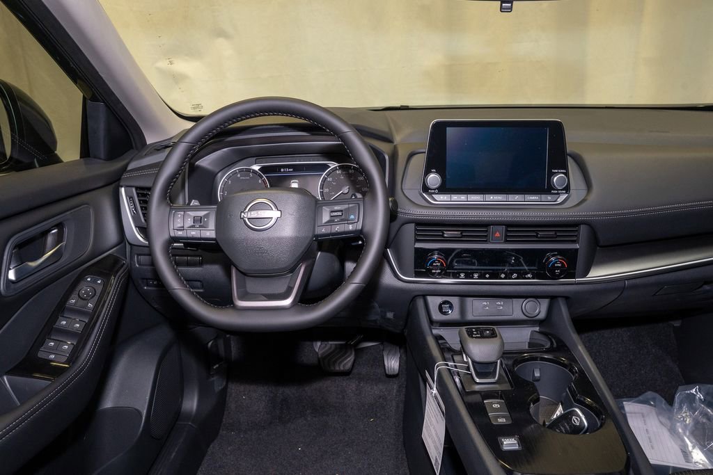 New 2026 Nissan Rogue SV image 8