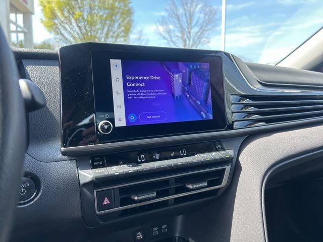 Used 2025 Toyota Camry LE image 23