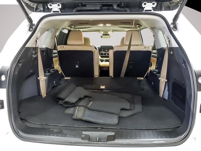 Used 2024 Toyota Highlander XLE image 25