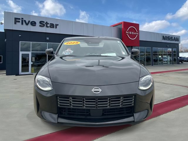 Used 2025 Nissan Z Performance w/ Floor Mat Package RWD image 2