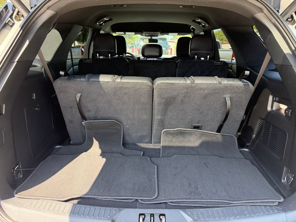 Used 2020 Ford Explorer XLT w/ Equipment Group 202A RWD image 7