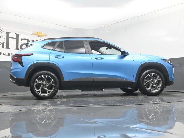 Used 2026 Chevrolet Trax LT w/ LT Convenience Package FWD image 57
