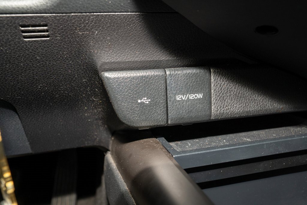 Used 2021 Toyota Camry SE image 14