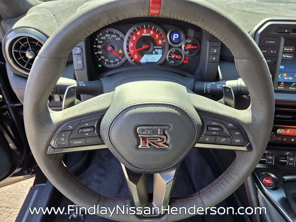 Used 2018 Nissan GT-R NISMO AWD/4WD image 12