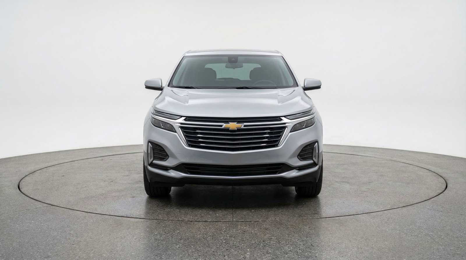 Used 2025 Chevrolet Equinox LT image 2