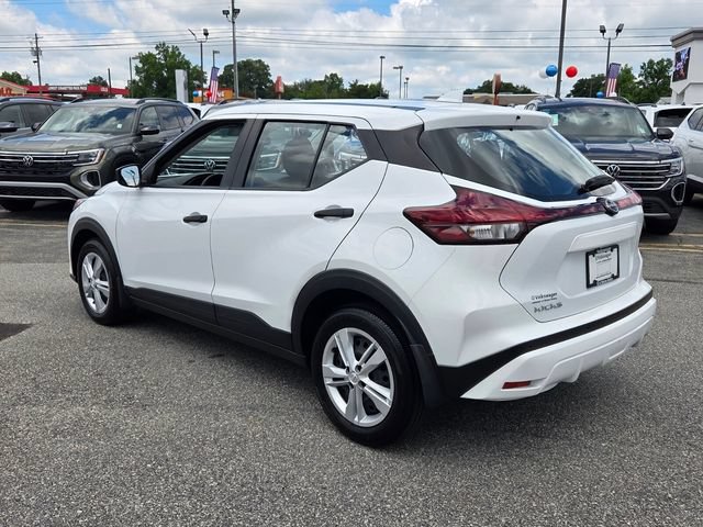 Used 2025 Nissan Kicks Play S FWD image 9