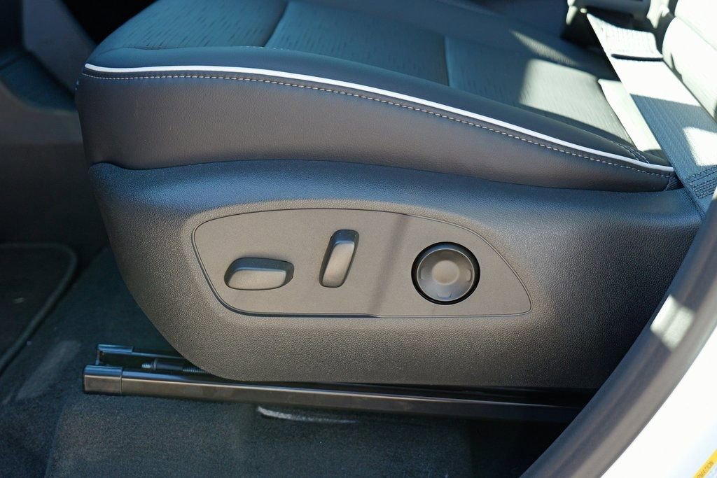 New 2026 Buick Enclave Sport Touring w/ Power Package FWD image 20