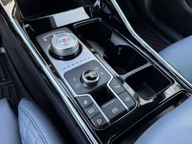 Used 2025 Kia Sorento SX Prestige image 16