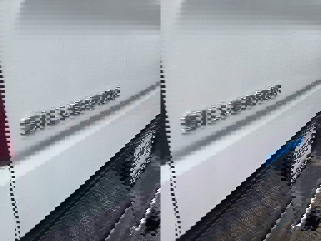 Used 2023 Chevrolet Silverado 1500 LTZ image 6