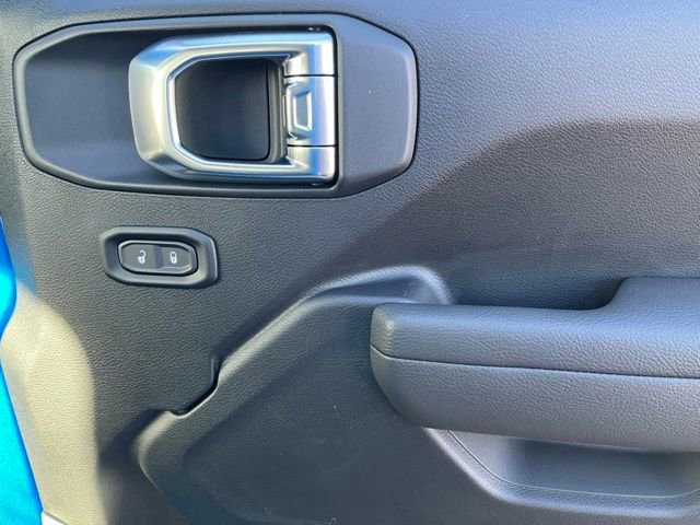 New 2026 Jeep Gladiator Sport AWD/4WD image 23