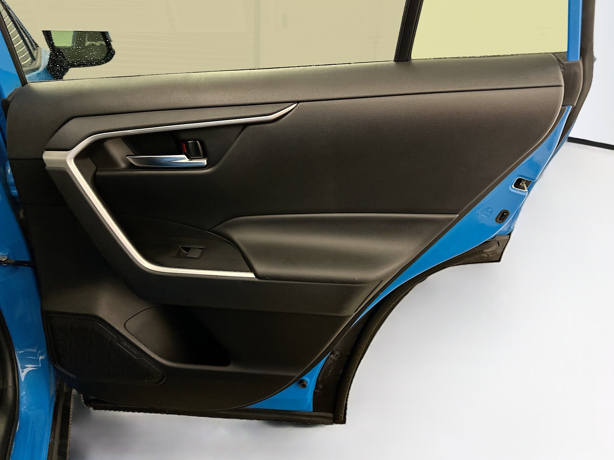 Used 2021 Toyota RAV4 XLE image 31