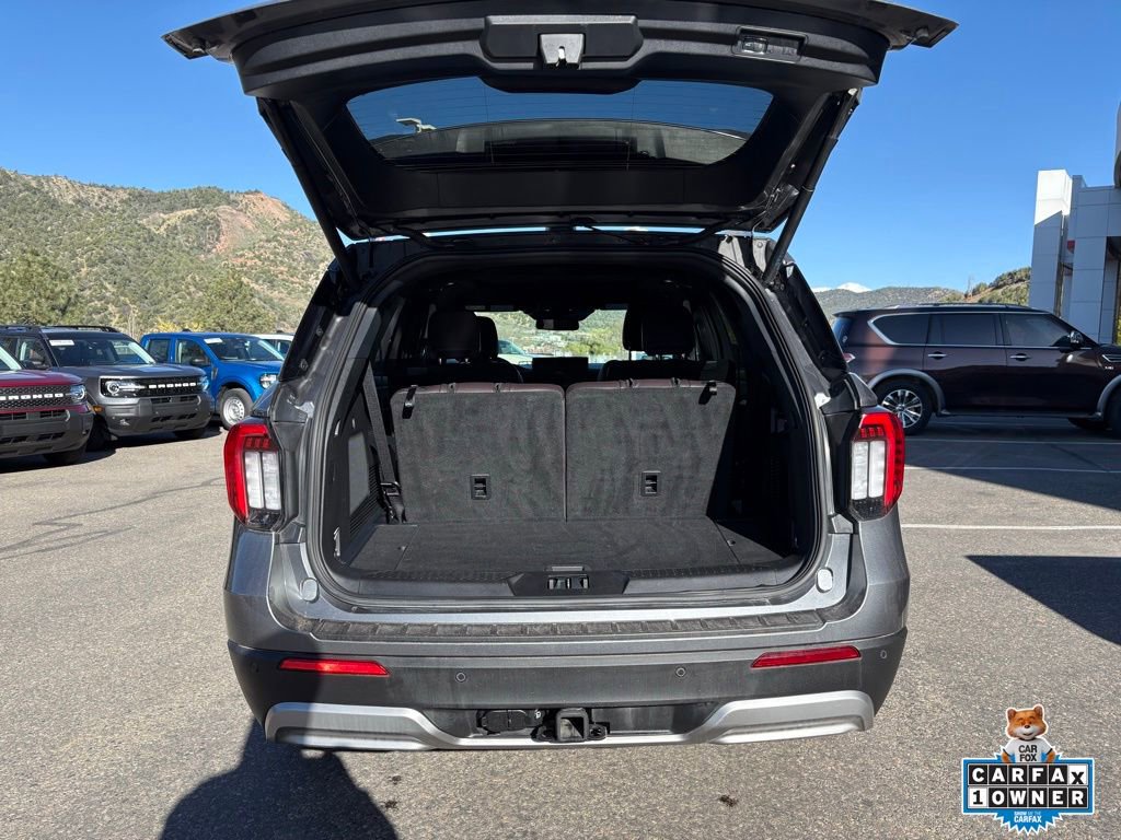 Certified 2025 Ford Explorer Platinum w/ LUX Leather Package image 8