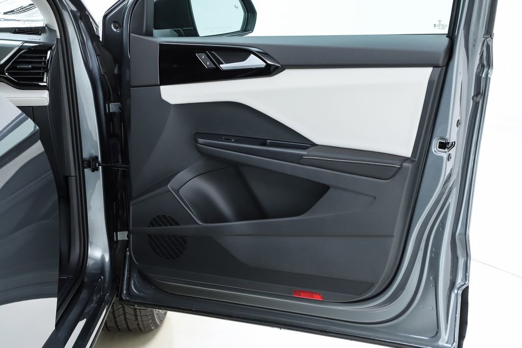 New 2026 Volkswagen Taos S image 68