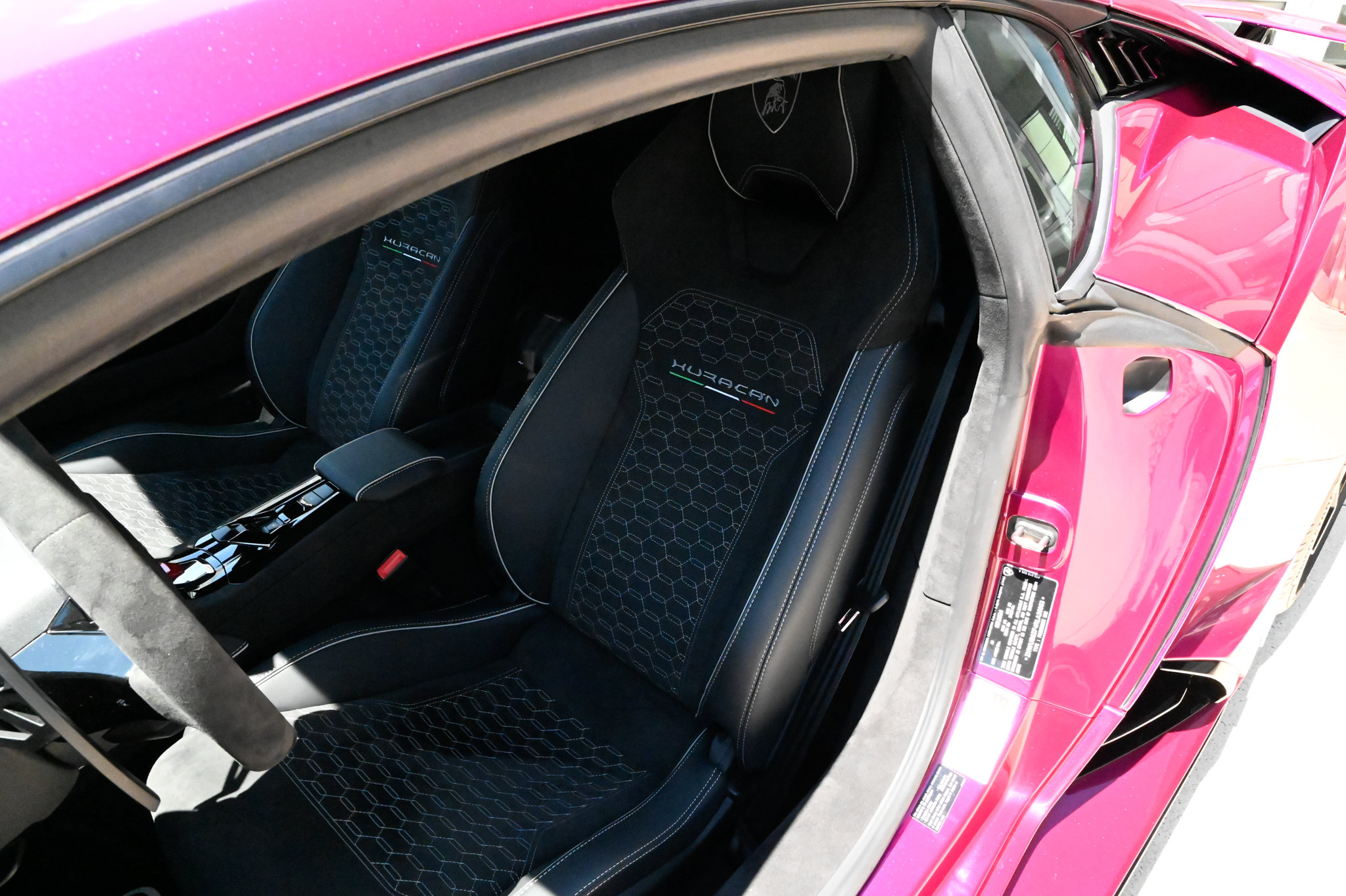 Used 2024 Lamborghini Huracan Tecnica RWD image 18