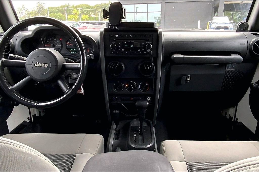 Used 2009 Jeep Wrangler X AWD/4WD image 14