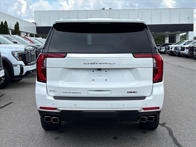 Certified 2025 GMC Yukon Denali AWD/4WD image 5