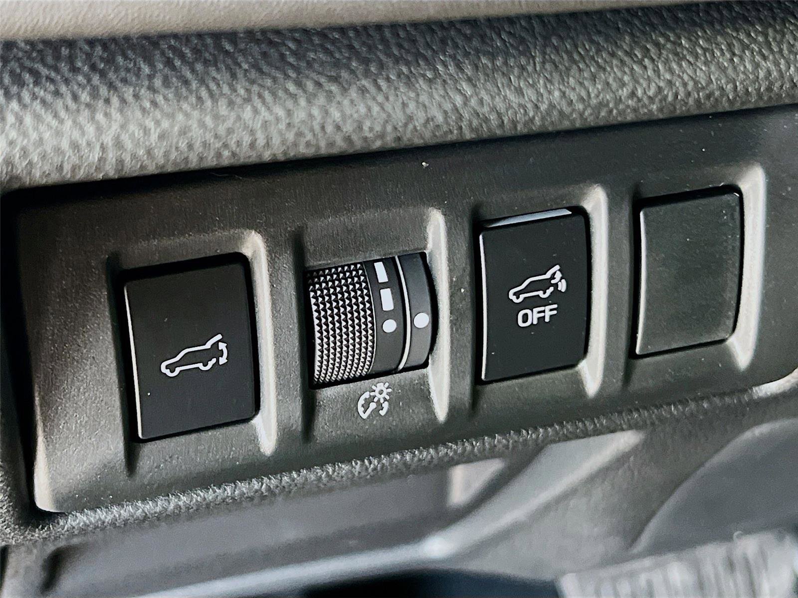 Certified 2025 Subaru Outback Onyx Edition XT image 19