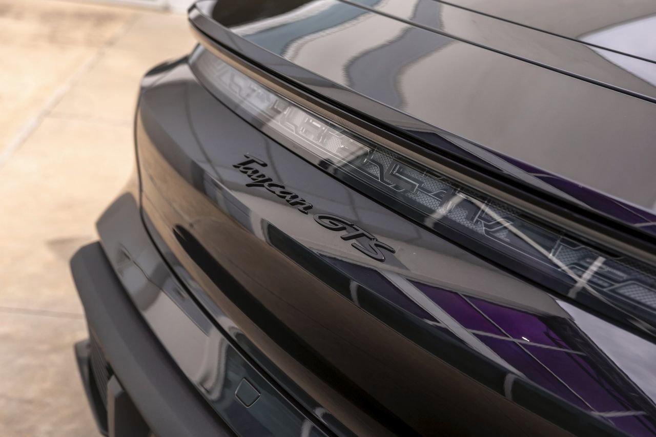 Used 2022 Porsche Taycan GTS AWD/4WD image 11