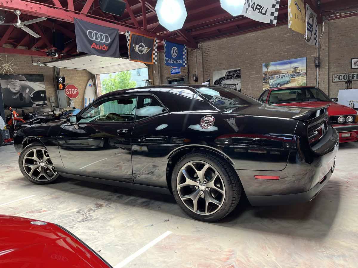 Used 2015 Dodge Challenger SXT Plus RWD image 4