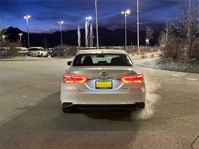 Used 2020 Toyota Camry XLE image 4