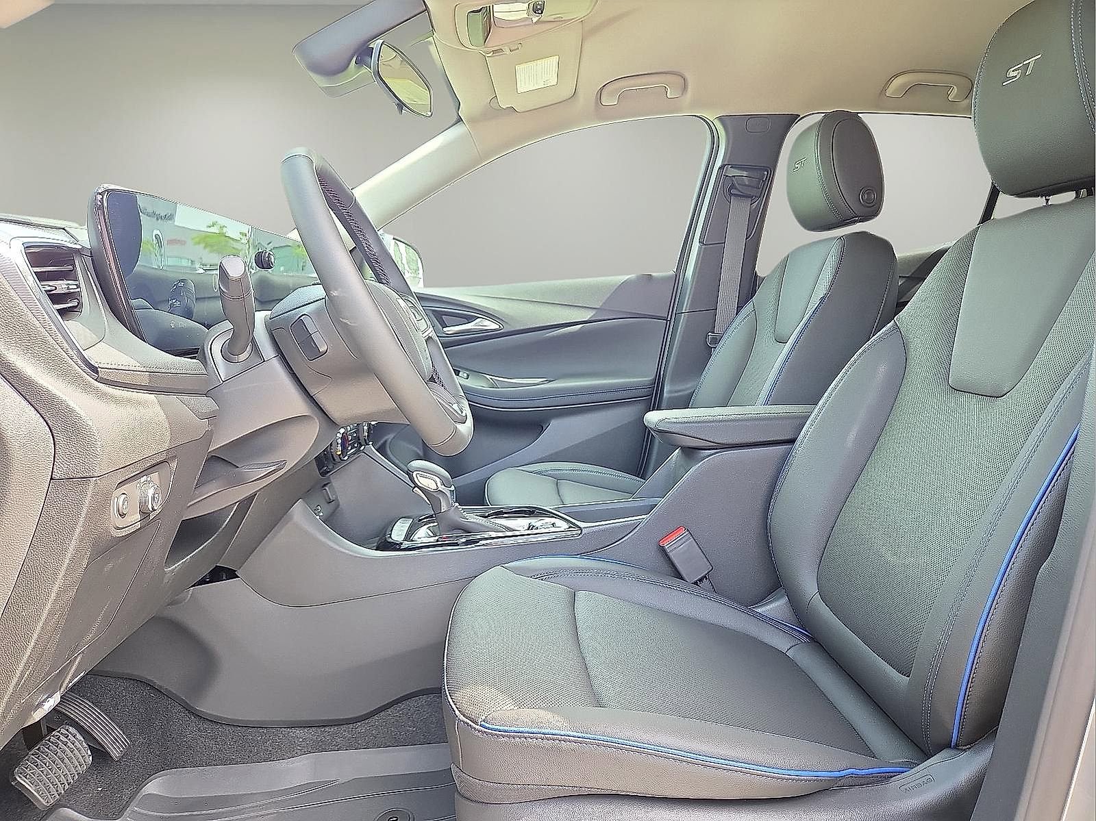 Certified 2026 Buick Encore GX Sport Touring w/ Advanced Technology Package AWD/4WD image 15