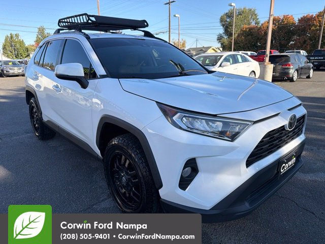 Used 2019 Toyota RAV4 XLE w/ Convenience Package AWD/4WD image 3