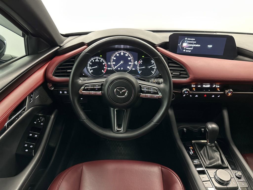 Certified 2023 MAZDA MAZDA3 Hatchback w/Premium Plus Pkg image 32