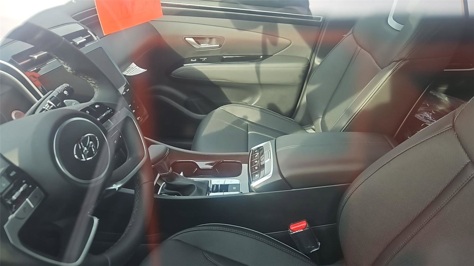 Certified 2024 Hyundai Santa Cruz Limited image 6