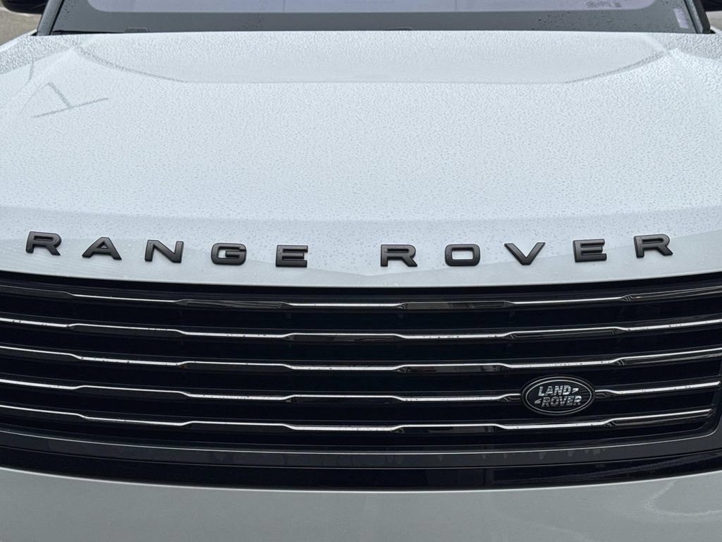 Used 2023 Land Rover Range Rover SV AWD/4WD image 11