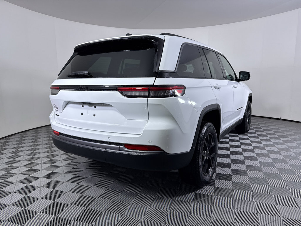 New 2026 Jeep Grand Cherokee Altitude AWD/4WD image 21