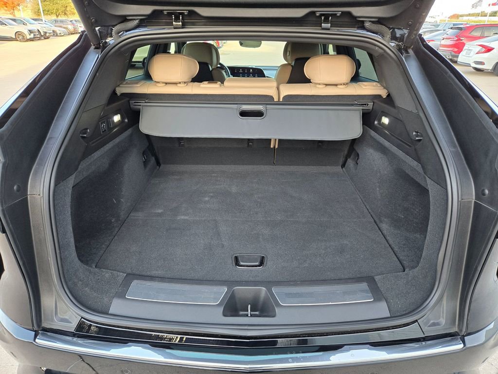 Certified 2024 Cadillac Lyriq Luxury w/ Nappa Leather Package image 32